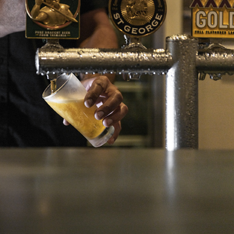 Pouring_Beer